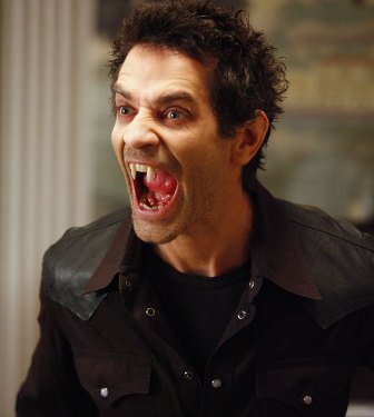 Aus der Serie "True Blood". Rolle: Franklin Mott, gespielt von James Frain